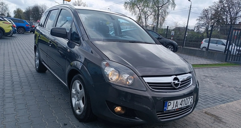 Opel Zafira cena 33900 przebieg: 129100, rok produkcji 2013 z Grybów małe 92